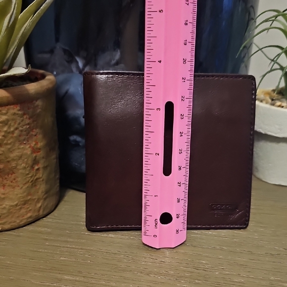 Coach  Men's Brown Leather Wallet - Picture 9 of 10